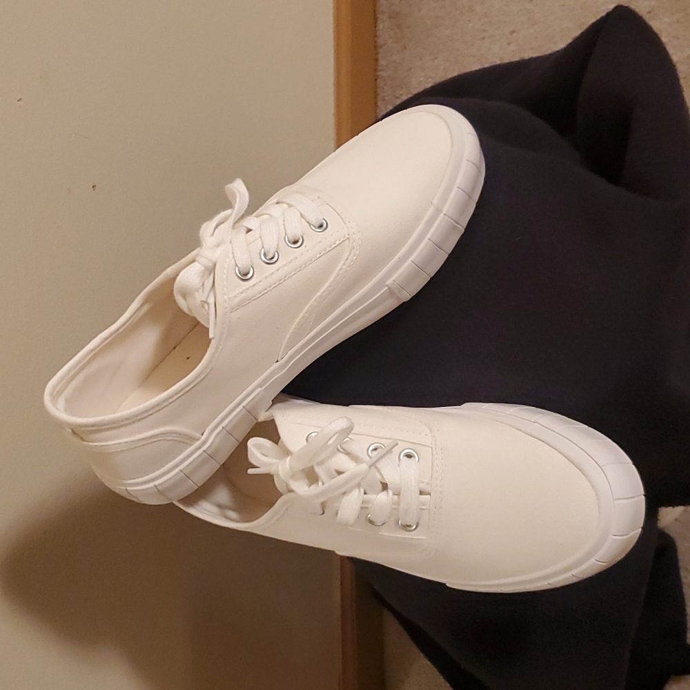 madden girl Canvas White Sneakers